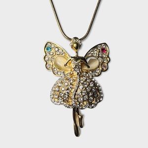 NWT Angel Pendant Necklace